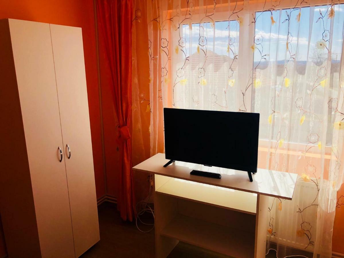 Pensiunea Casa Domnitei Baia de Fier Esterno foto